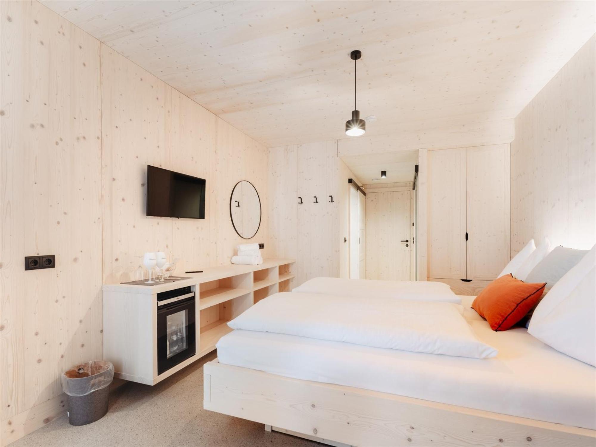 B&B Hotel Zimmerei Mit Fruehstueck 滨湖伦茨 外观 照片