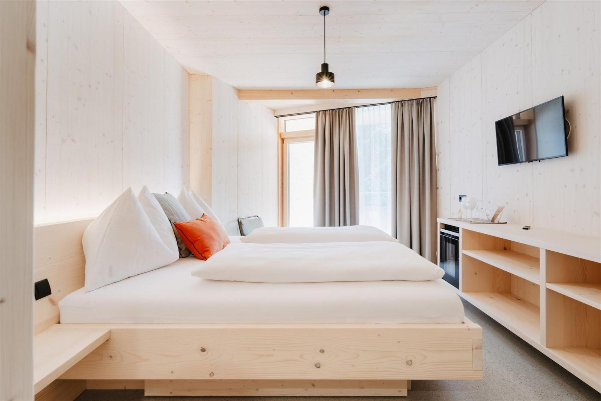 B&B Hotel Zimmerei Mit Fruehstueck 滨湖伦茨 外观 照片